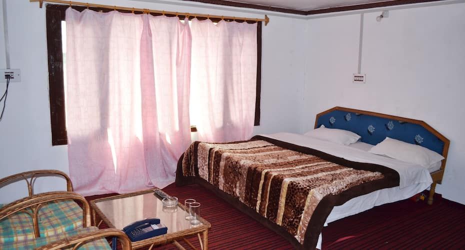 Deluxe Double Bedroom